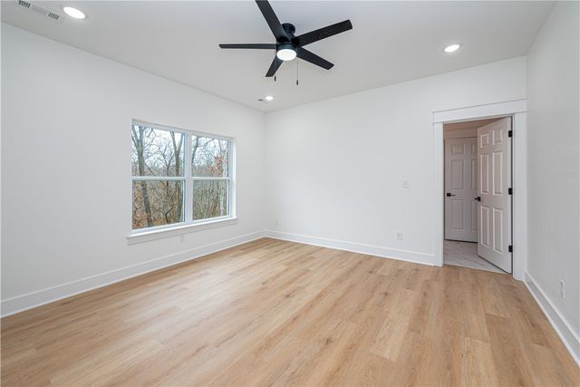 25 Hartlepool Drive, Bella Vista, AR 72715