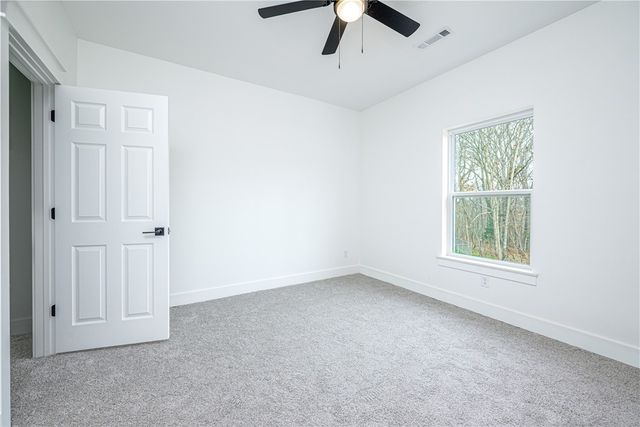 25 Hartlepool Drive, Bella Vista, AR 72715