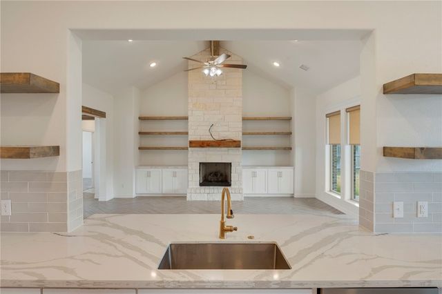 2700 Portland Avenue, College Station, TX 77845