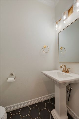 2700 Portland Avenue, College Station, TX 77845