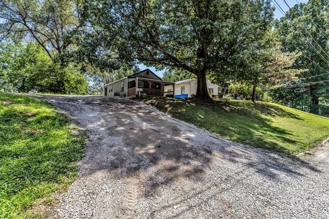 263 S 14th Street, Kansas City, KS 66102