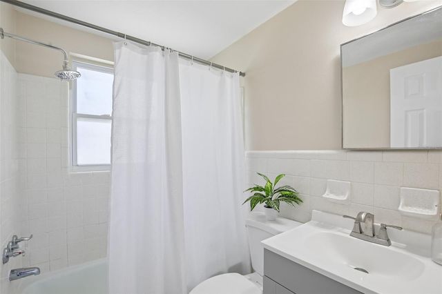 681 PALMETTO DRIVE, Venice, FL 34293