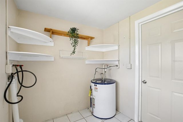681 PALMETTO DRIVE, Venice, FL 34293
