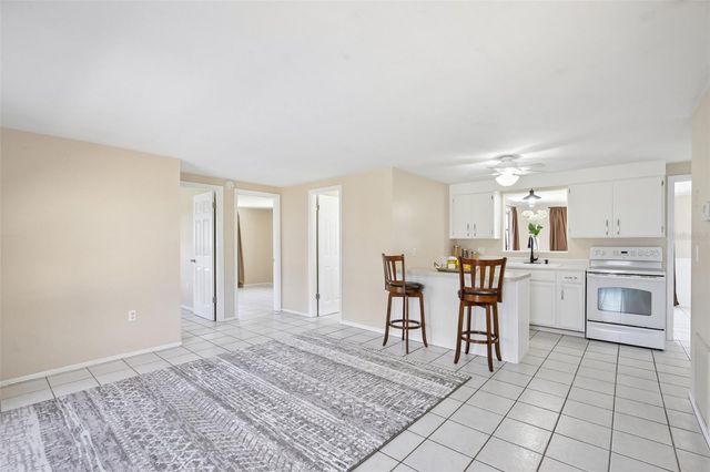 681 PALMETTO DRIVE, Venice, FL 34293