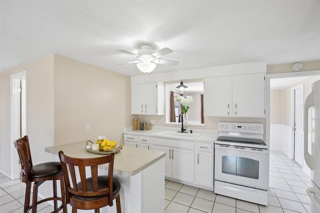681 PALMETTO DRIVE, Venice, FL 34293
