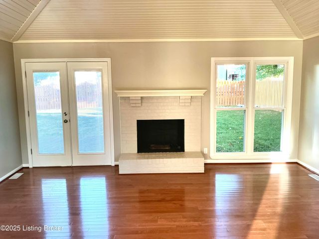 1517 Medical Ave, Shelbyville, KY 40065