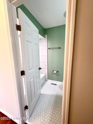 1517 Medical Ave, Shelbyville, KY 40065