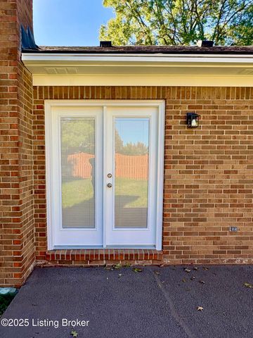 1517 Medical Ave, Shelbyville, KY 40065