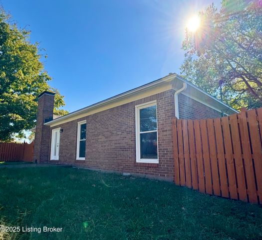 1517 Medical Ave, Shelbyville, KY 40065