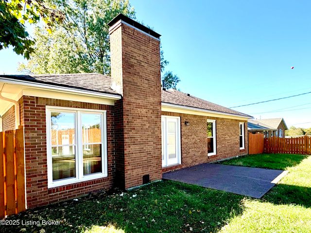 1517 Medical Ave, Shelbyville, KY 40065