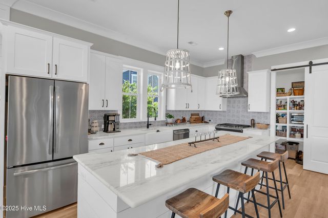 331 Spicer Lake Drive, Holly Ridge, NC 28445