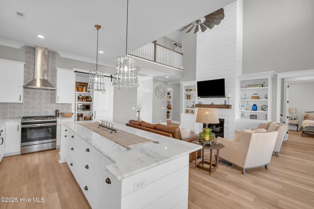 331 Spicer Lake Drive, Holly Ridge, NC 28445