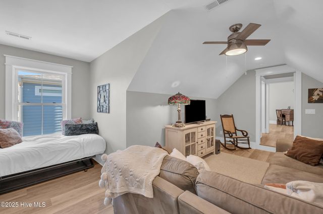 331 Spicer Lake Drive, Holly Ridge, NC 28445