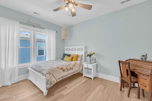 331 Spicer Lake Drive, Holly Ridge, NC 28445