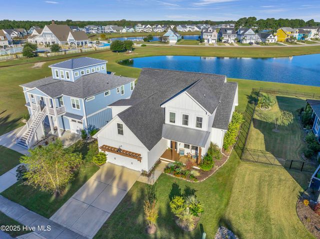 331 Spicer Lake Drive, Holly Ridge, NC 28445