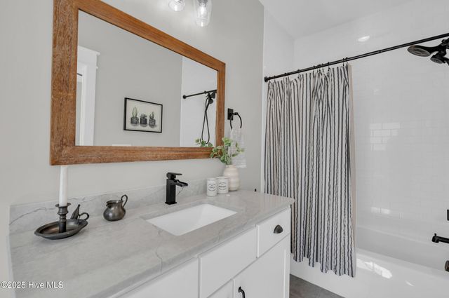 331 Spicer Lake Drive, Holly Ridge, NC 28445