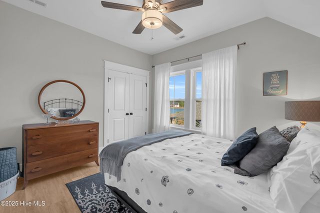 331 Spicer Lake Drive, Holly Ridge, NC 28445