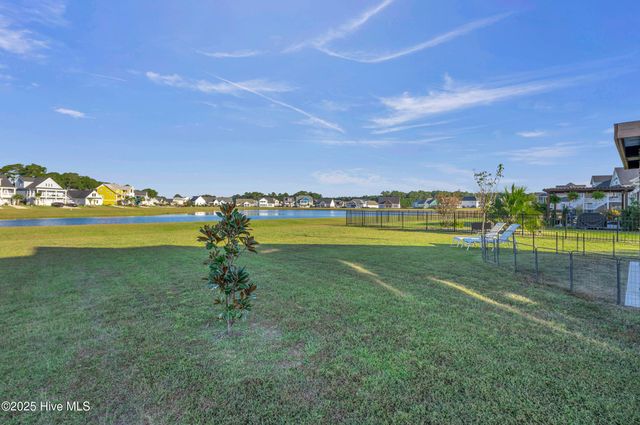 331 Spicer Lake Drive, Holly Ridge, NC 28445