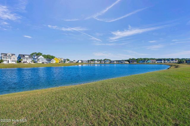 331 Spicer Lake Drive, Holly Ridge, NC 28445