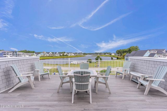 331 Spicer Lake Drive, Holly Ridge, NC 28445