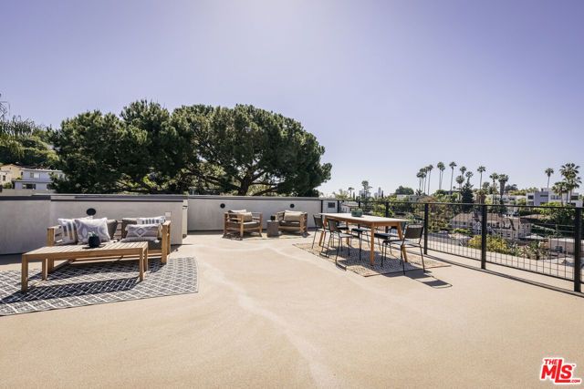 1628 Micheltorena Street, Los Angeles, CA 90026