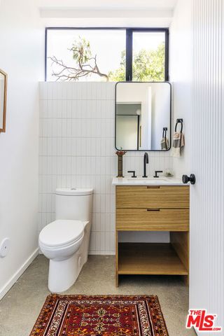 1628 Micheltorena Street, Los Angeles, CA 90026