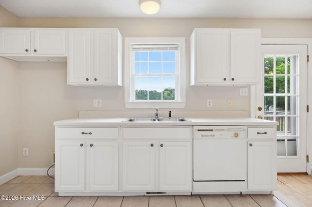 551 Eagles Nest Road, Grimesland, NC 27837