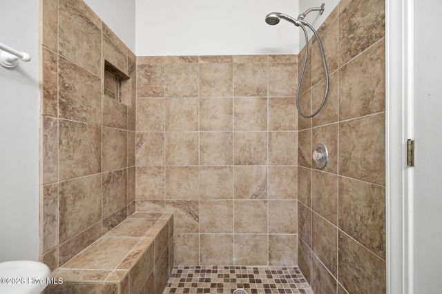 551 Eagles Nest Road, Grimesland, NC 27837