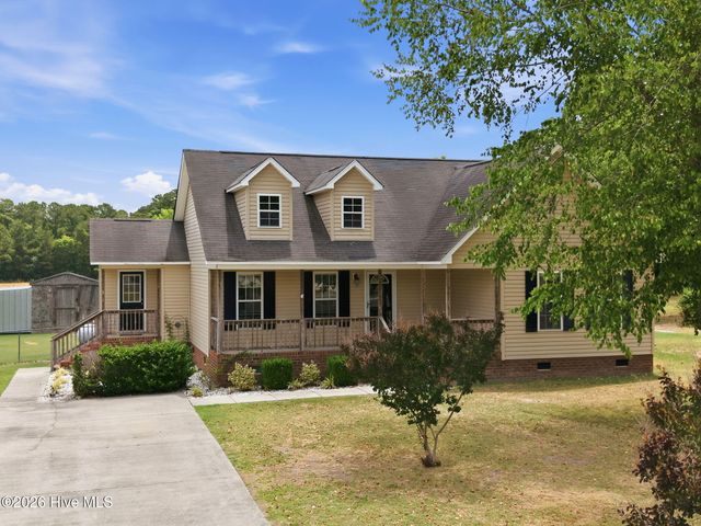 551 Eagles Nest Road, Grimesland, NC 27837
