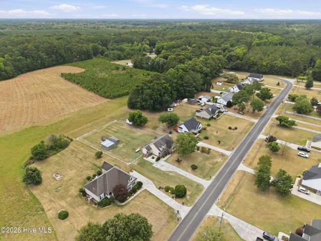 551 Eagles Nest Road, Grimesland, NC 27837