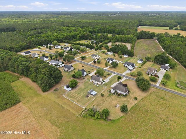 551 Eagles Nest Road, Grimesland, NC 27837