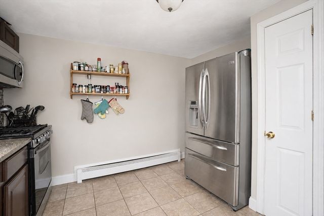 10 Sidney Ave, Swansea, MA 02777
