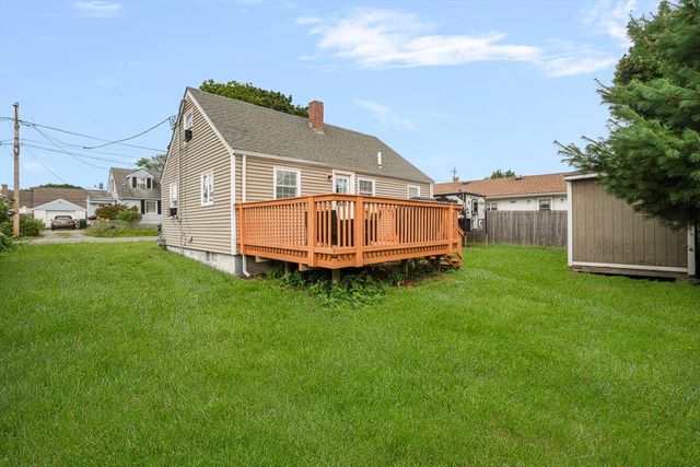 10 Sidney Ave, Swansea, MA 02777