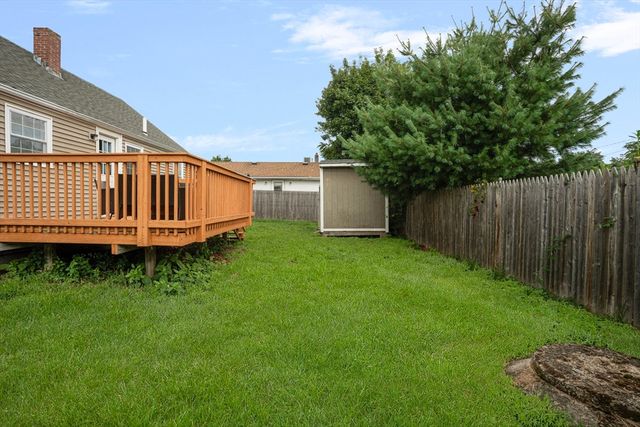 10 Sidney Ave, Swansea, MA 02777
