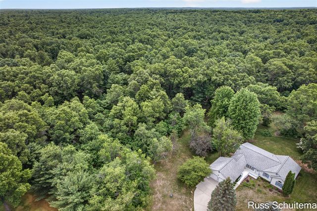 6827 Tranquil Trail, Whitehall, MI 49461