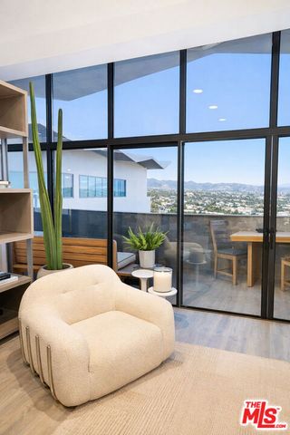 1155 N La Cienega Boulevard PH 3, West Hollywood, CA 90069