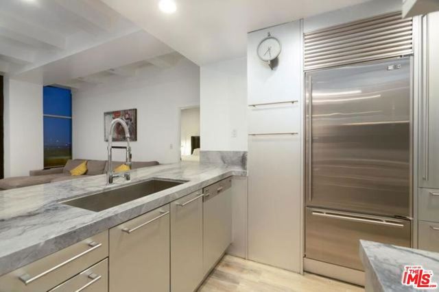 1155 N La Cienega Boulevard PH 3, West Hollywood, CA 90069