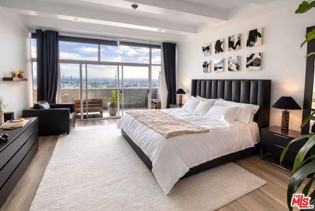 1155 N La Cienega Boulevard PH 3, West Hollywood, CA 90069