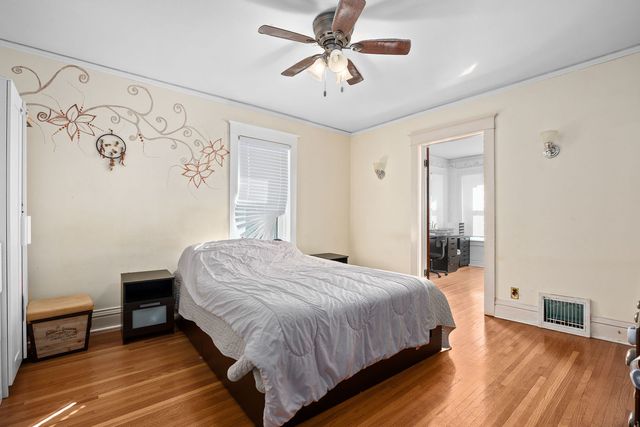 356 N William Street, Joliet, IL 60435
