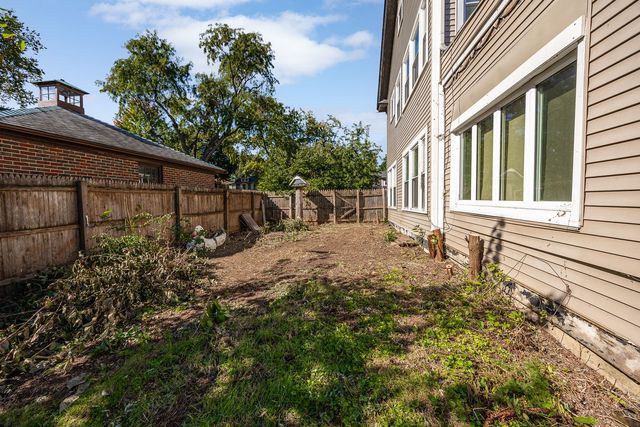356 N William Street, Joliet, IL 60435