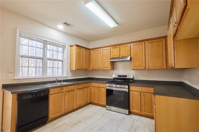 1622 Hemburg NW Trace, Kennesaw, GA 30144