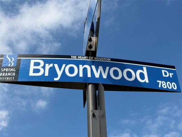 7715 Bryonwood Drive, Houston, TX 77055