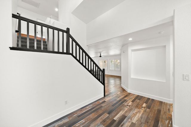 8612 Mystras Cir, Elk Grove, CA 95624