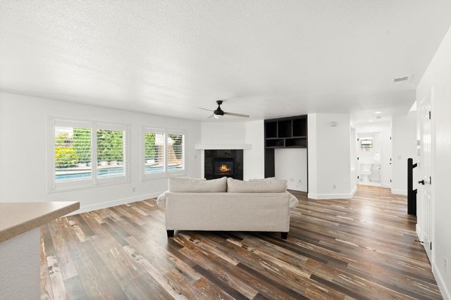 8612 Mystras Cir, Elk Grove, CA 95624