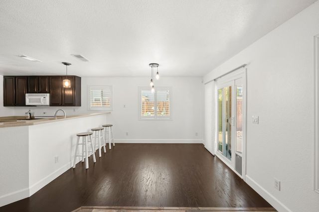 8612 Mystras Cir, Elk Grove, CA 95624