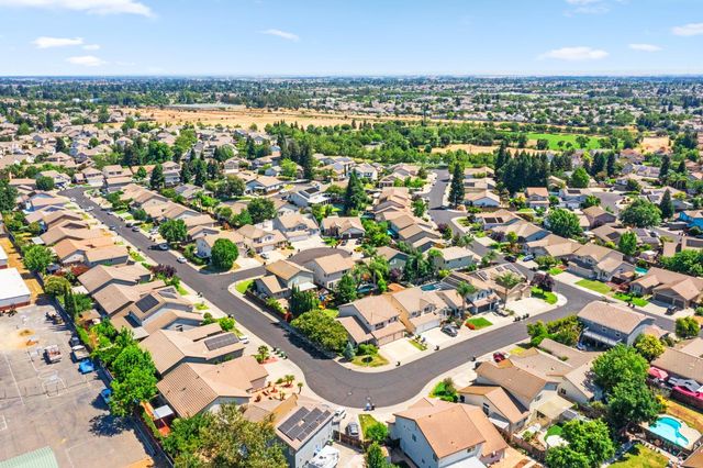 8612 Mystras Cir, Elk Grove, CA 95624