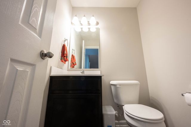443 N Quartz Lane, Fortville, IN 46040