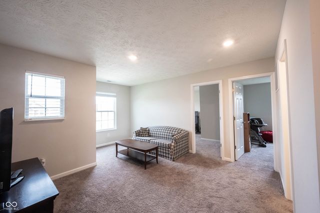443 N Quartz Lane, Fortville, IN 46040