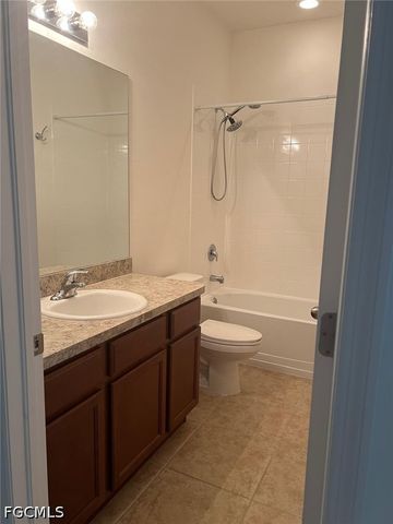 304 SW Trafalgar PKWY, Cape Coral, FL 33991