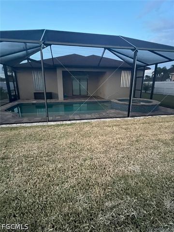 304 SW Trafalgar PKWY, Cape Coral, FL 33991